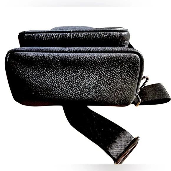 Michael Kors Cooper Sling Pack - Picture 6 of 8